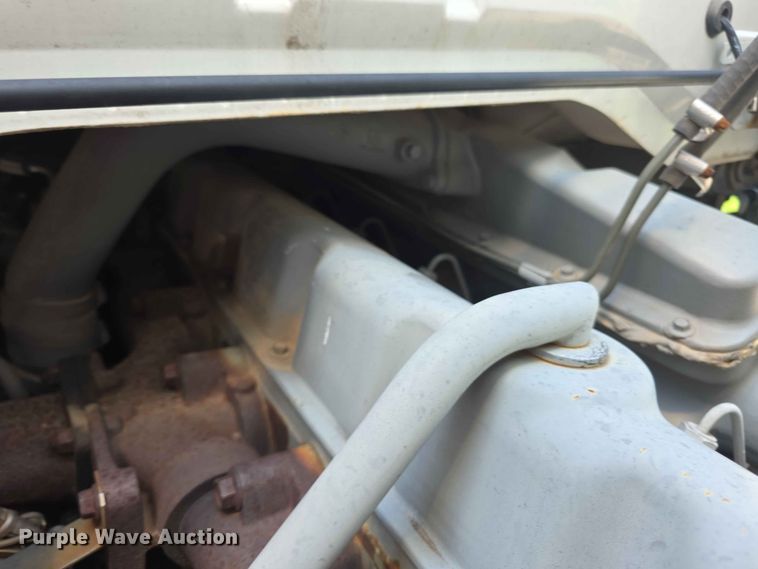image for item FH6147 1989 Ford C8000 broadcasting truck