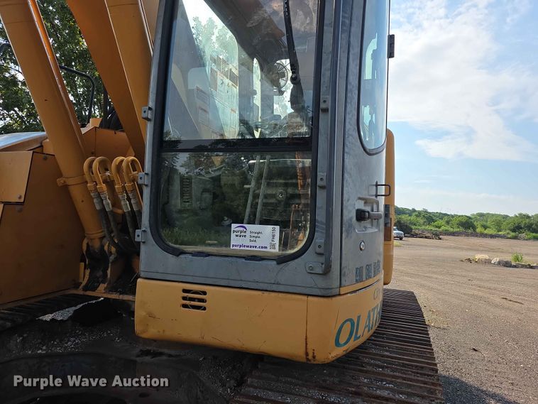 image for item FH6150 2004 Case CX225SR excavator