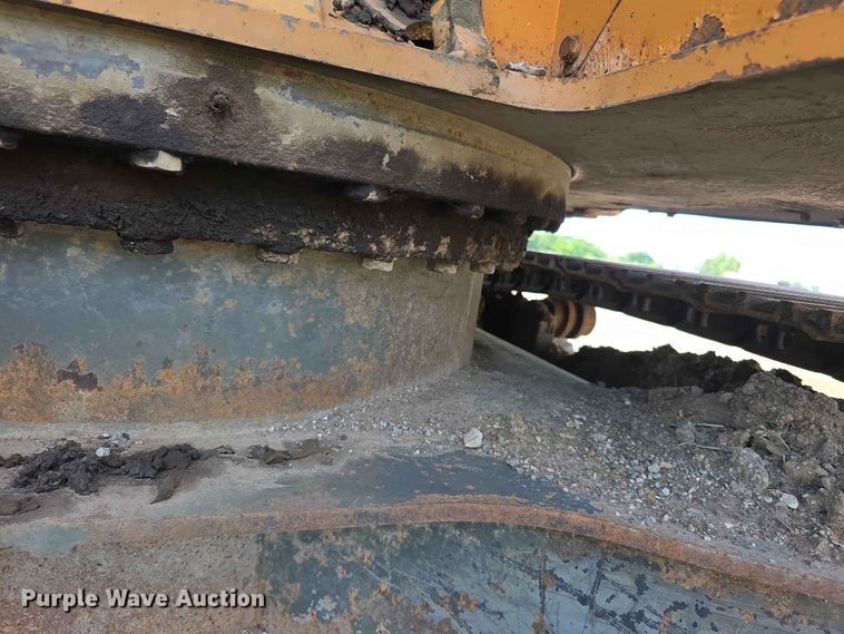 image for item FH6150 2004 Case CX225SR excavator