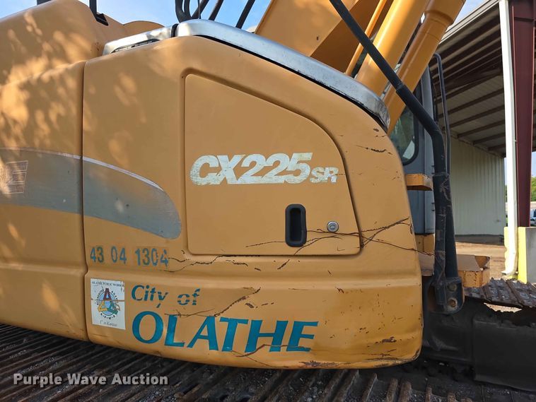 image for item FH6150 2004 Case CX225SR excavator