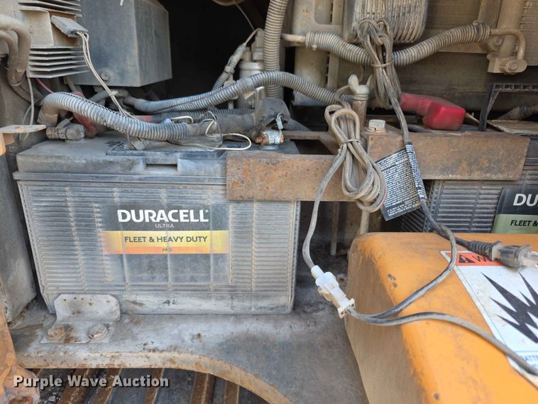 image for item FH6150 2004 Case CX225SR excavator
