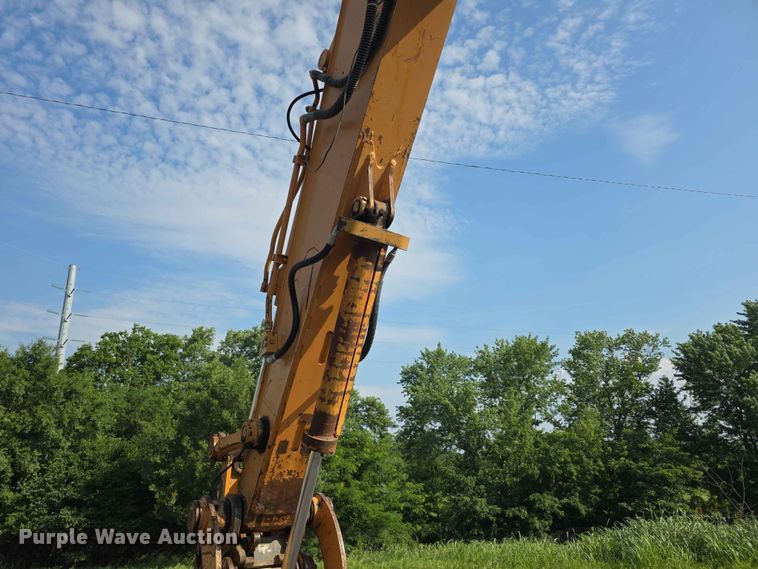 image for item FH6150 2004 Case CX225SR excavator