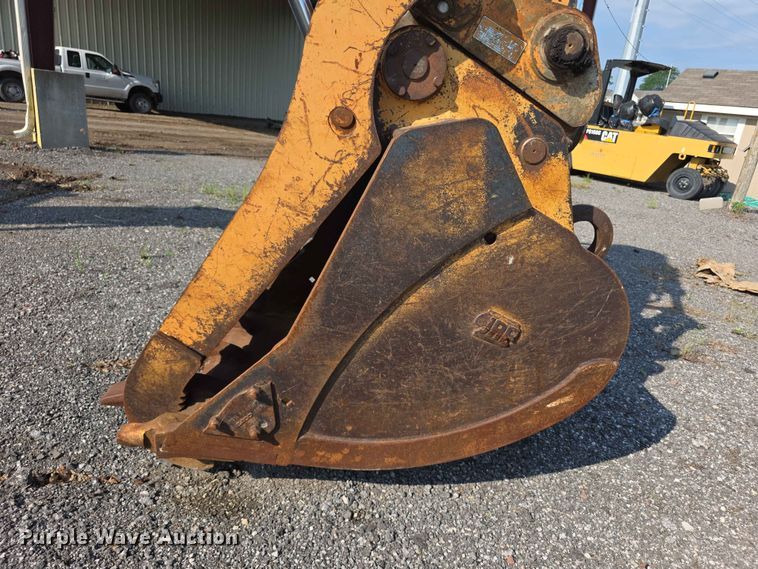 image for item FH6150 2004 Case CX225SR excavator