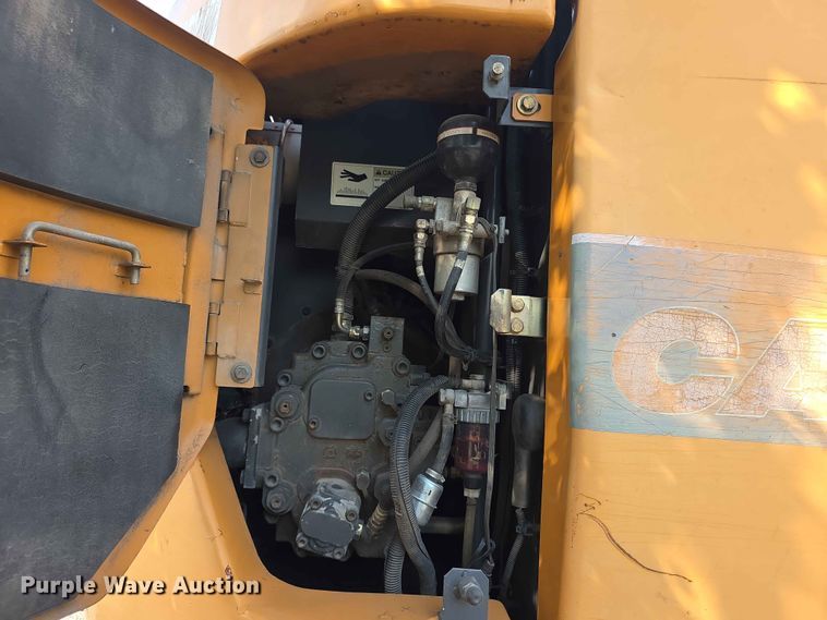 image for item FH6150 2004 Case CX225SR excavator