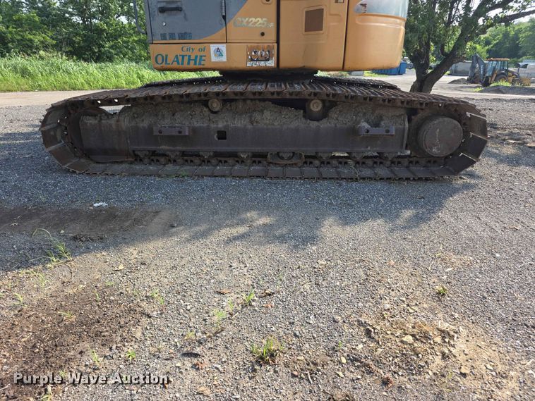 image for item FH6150 2004 Case CX225SR excavator