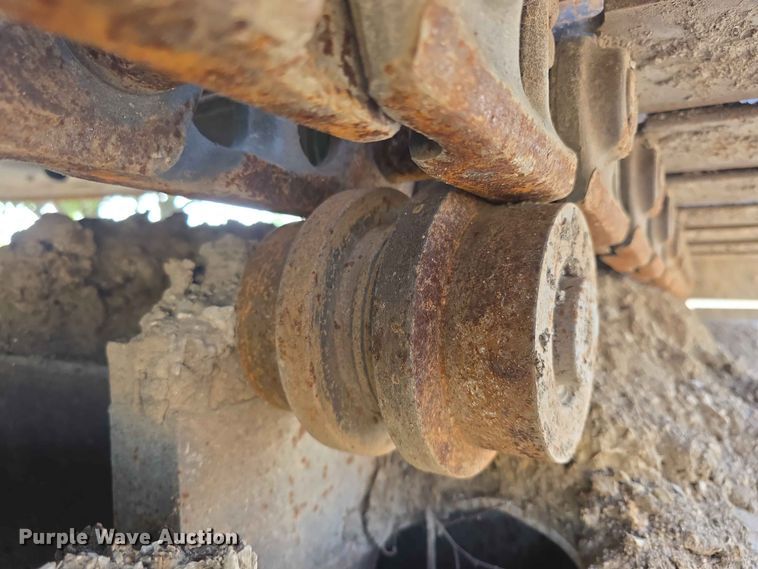 image for item FH6150 2004 Case CX225SR excavator