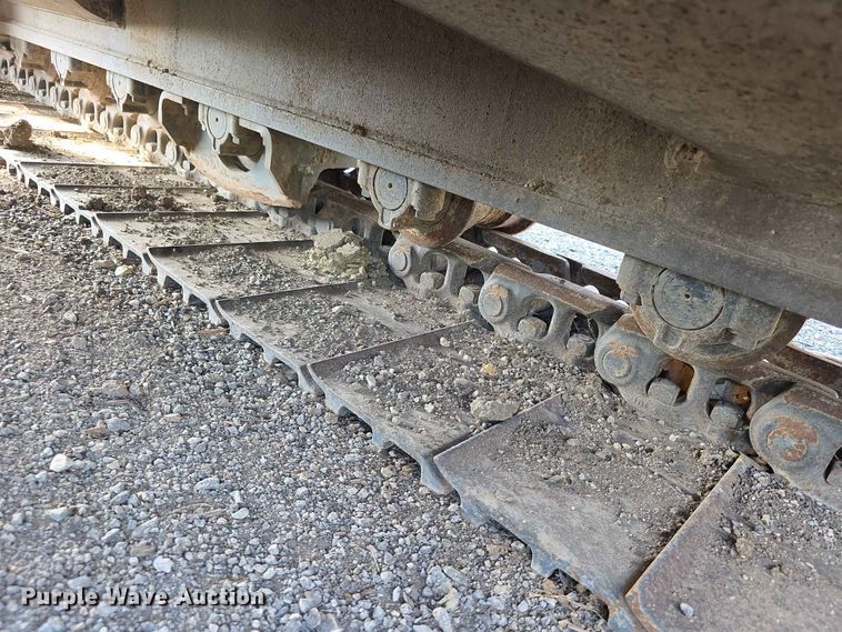 image for item FH6150 2004 Case CX225SR excavator