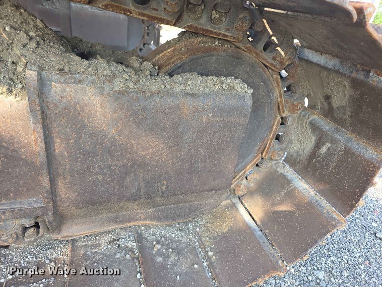 image for item FH6150 2004 Case CX225SR excavator