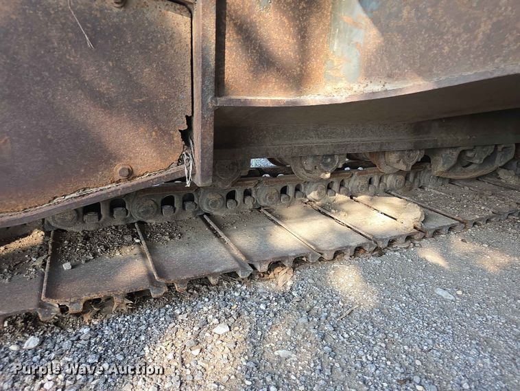 image for item FH6150 2004 Case CX225SR excavator