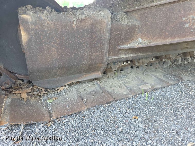 image for item FH6150 2004 Case CX225SR excavator