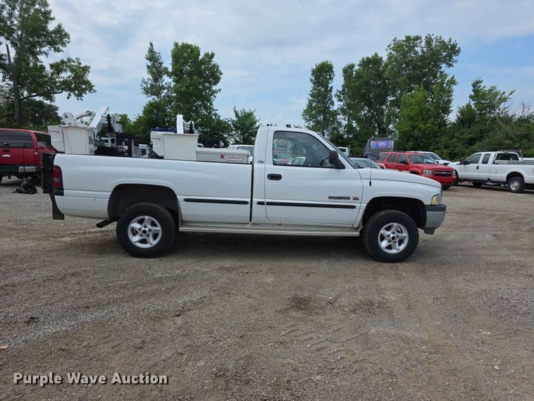 image for item FH6151 1999 Dodge Ram 1500 pickup truck