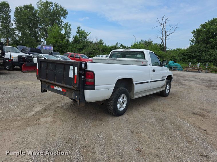 image for item FH6151 1999 Dodge Ram 1500 pickup truck