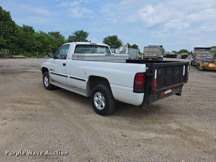 image for item FH6151 1999 Dodge Ram 1500 pickup truck