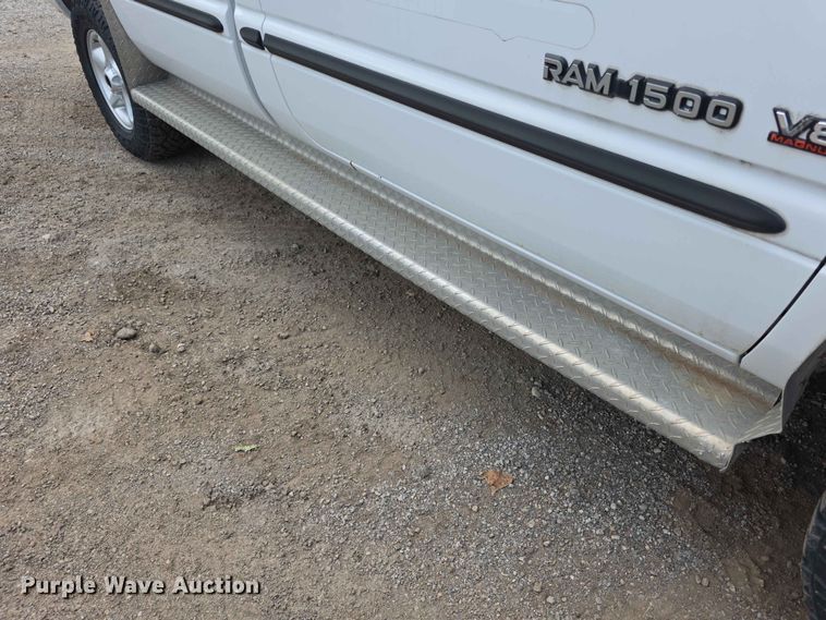 image for item FH6151 1999 Dodge Ram 1500 pickup truck