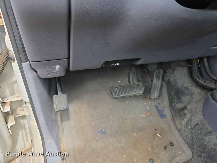 image for item FH6151 1999 Dodge Ram 1500 pickup truck