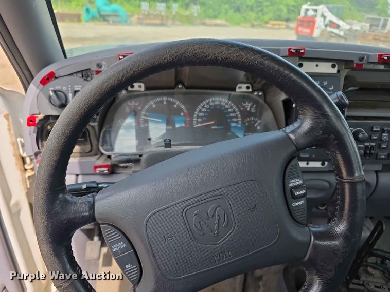 image for item FH6151 1999 Dodge Ram 1500 pickup truck