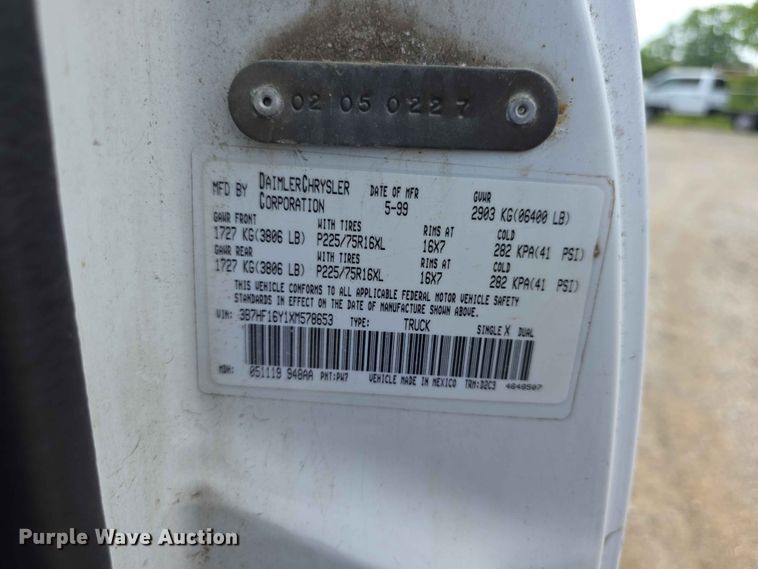 image for item FH6151 1999 Dodge Ram 1500 pickup truck