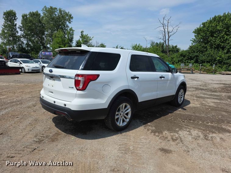image for item FH6152 2016 Ford Explorer SUV