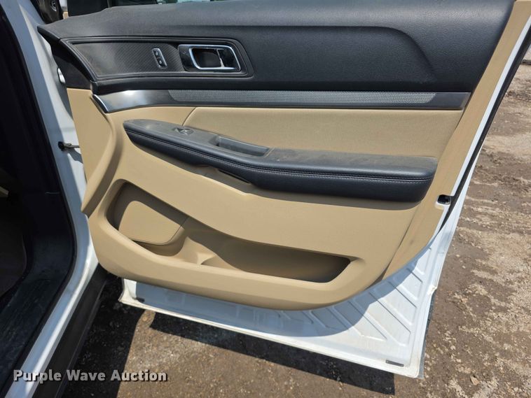 image for item FH6152 2016 Ford Explorer SUV
