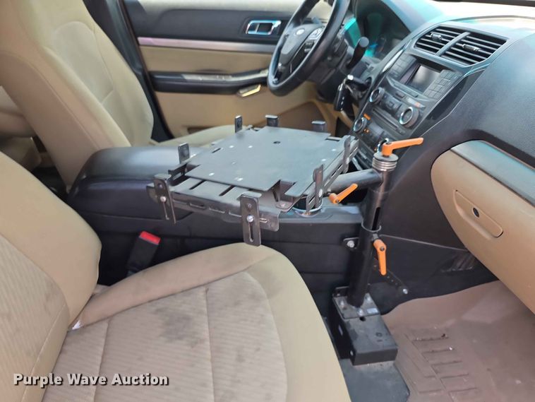 image for item FH6152 2016 Ford Explorer SUV