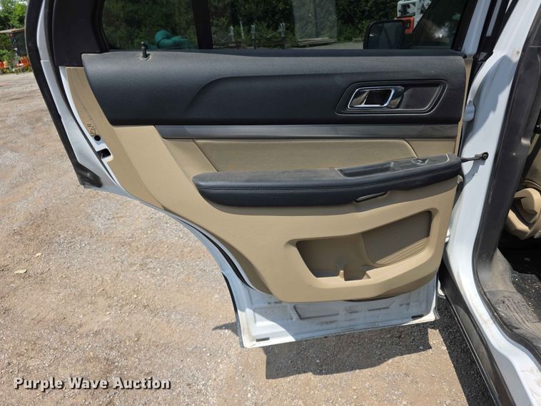 image for item FH6152 2016 Ford Explorer SUV