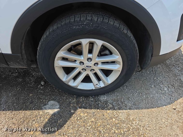 image for item FH6152 2016 Ford Explorer SUV