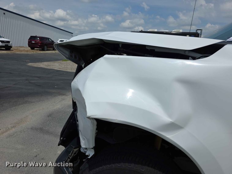 image for item FH6158 2019 Ford F250 Super Duty Crew Cab utility bed pickup truck