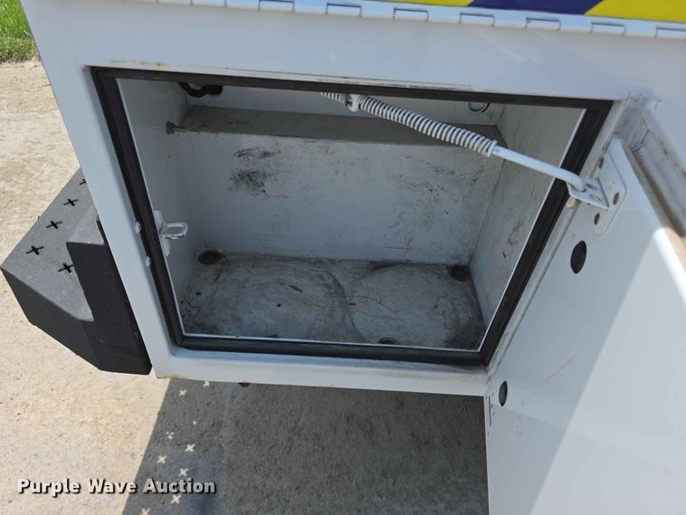 image for item FH6158 2019 Ford F250 Super Duty Crew Cab utility bed pickup truck