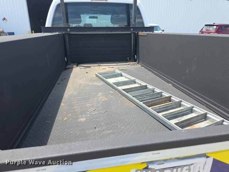 image for item FH6159 2016 Ford F250 Super Duty Crew Cab utility bed pickup truck