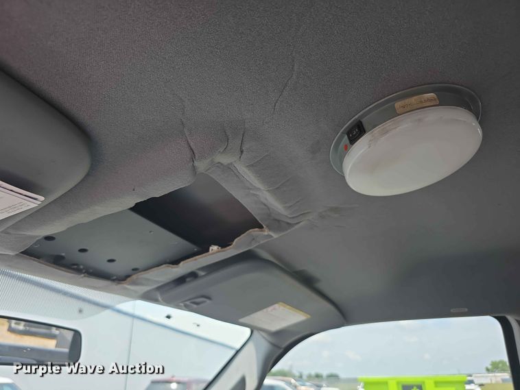 image for item FH6159 2016 Ford F250 Super Duty Crew Cab utility bed pickup truck