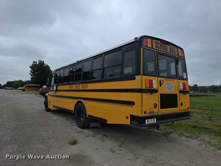 image for item FH6166 2007 Thomas Built B2 school bus