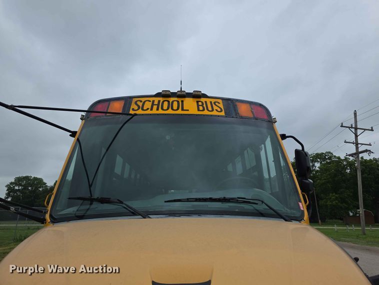 image for item FH6166 2007 Thomas Built B2 school bus