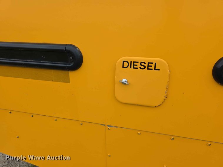 image for item FH6166 2007 Thomas Built B2 school bus