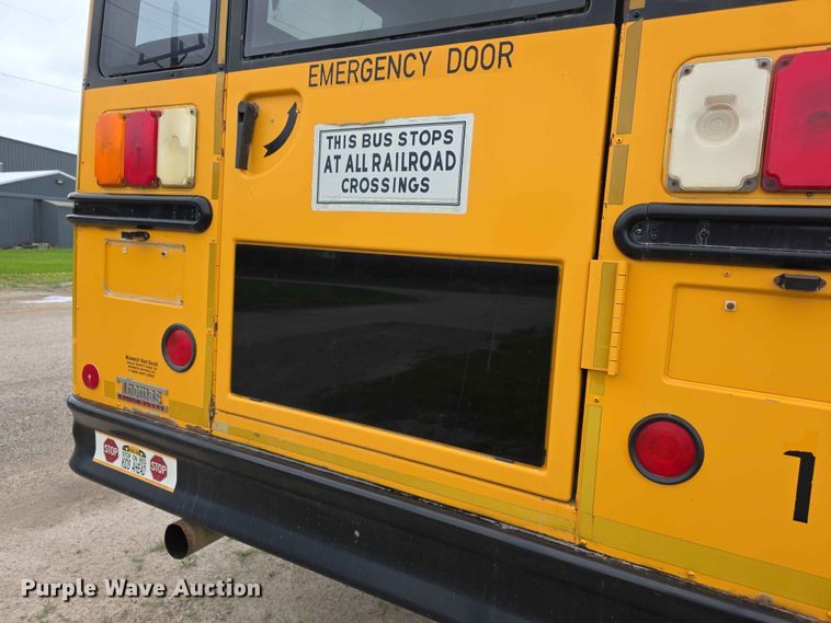 image for item FH6166 2007 Thomas Built B2 school bus