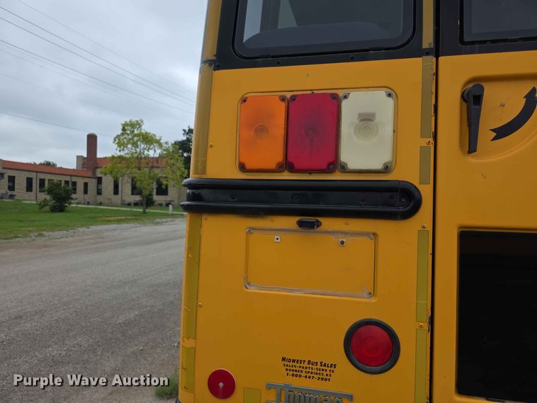 image for item FH6166 2007 Thomas Built B2 school bus
