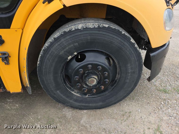 image for item FH6166 2007 Thomas Built B2 school bus