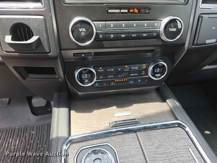 image for item FH6211 2018 Ford Expedition  SUV