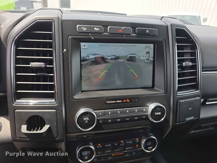 image for item FH6211 2018 Ford Expedition  SUV