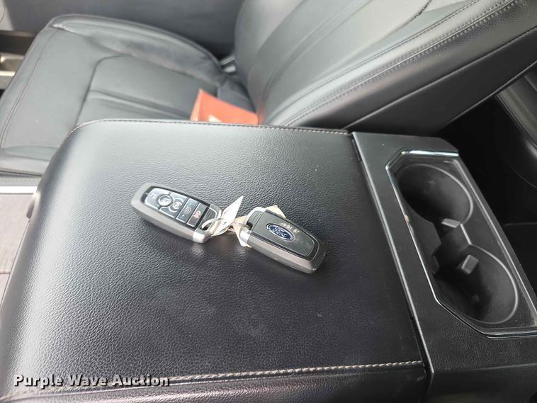 image for item FH6211 2018 Ford Expedition  SUV