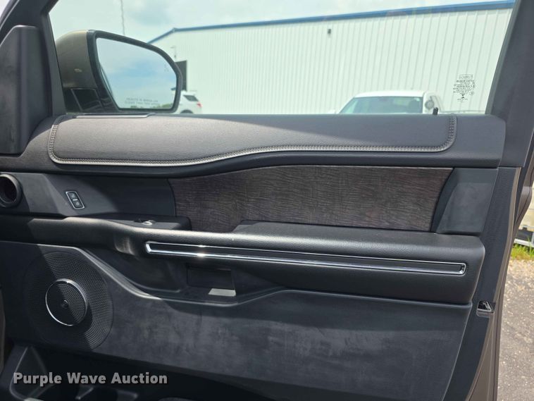 image for item FH6211 2018 Ford Expedition  SUV