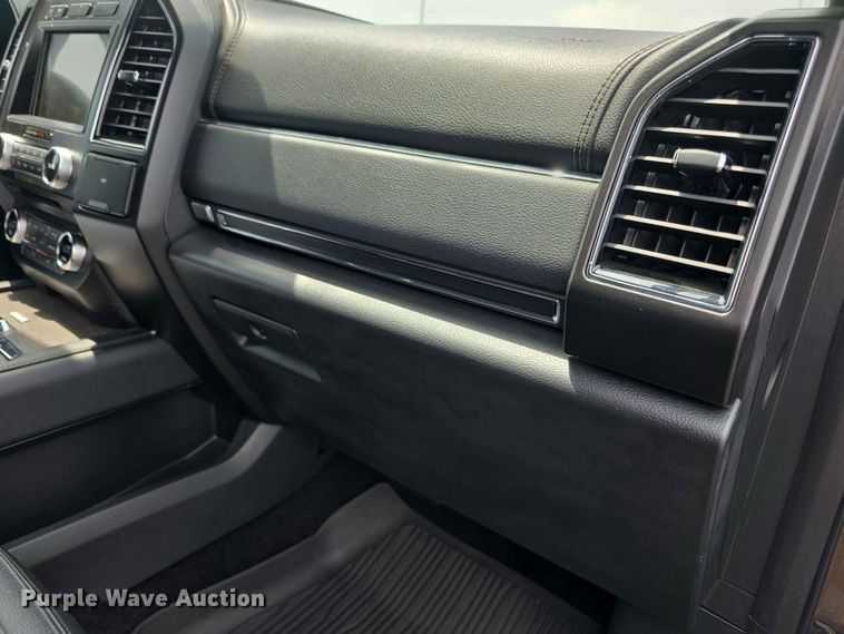 image for item FH6211 2018 Ford Expedition  SUV