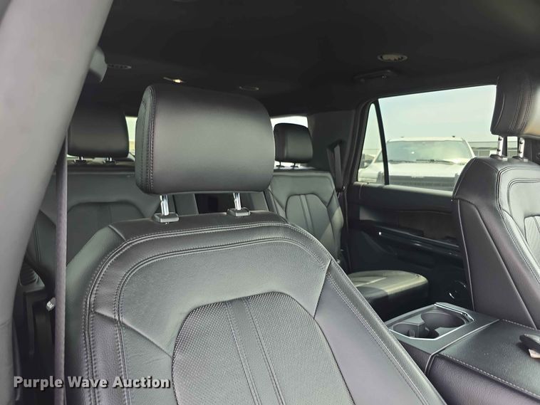 image for item FH6211 2018 Ford Expedition  SUV