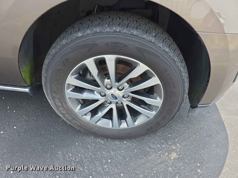 image for item FH6211 2018 Ford Expedition  SUV