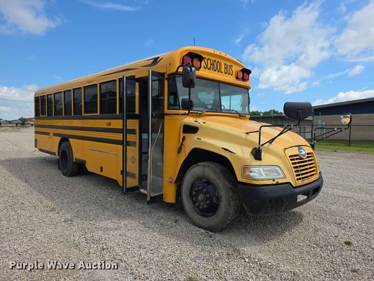 image for item FH6230 2016 Blue Bird school bus