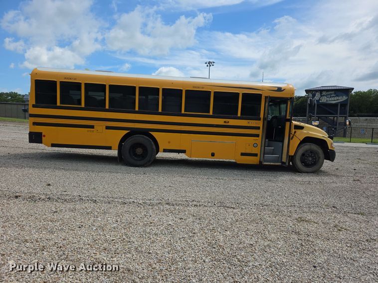 image for item FH6230 2016 Blue Bird school bus