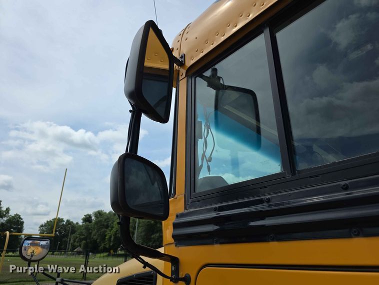 image for item FH6230 2016 Blue Bird school bus