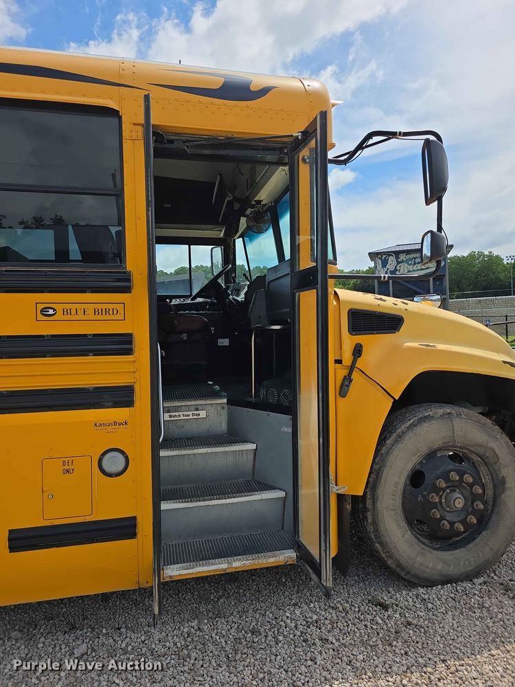 image for item FH6230 2016 Blue Bird school bus