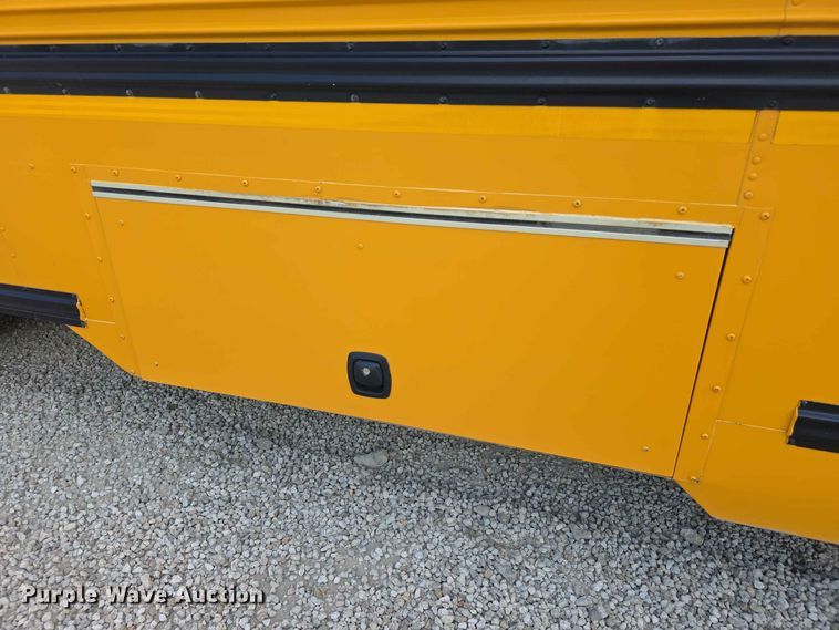 image for item FH6230 2016 Blue Bird school bus
