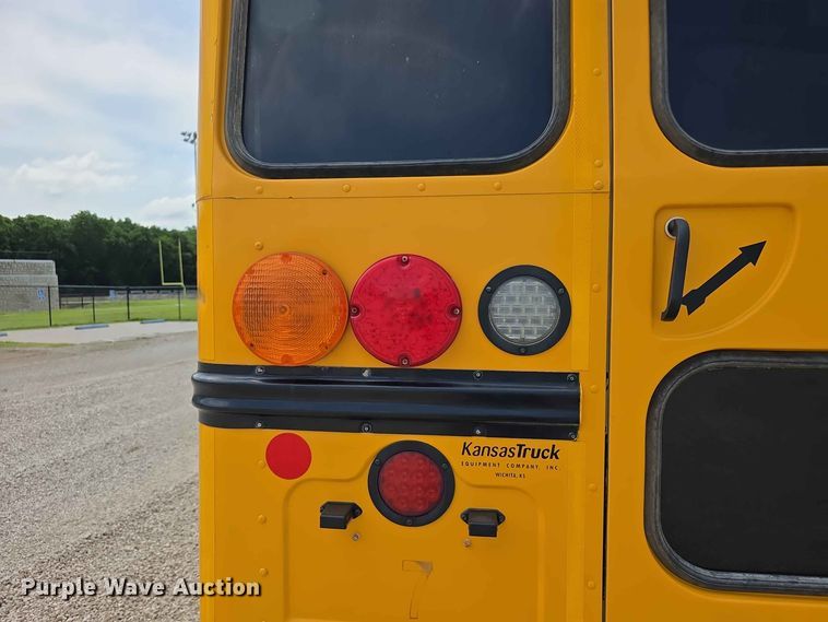 image for item FH6230 2016 Blue Bird school bus