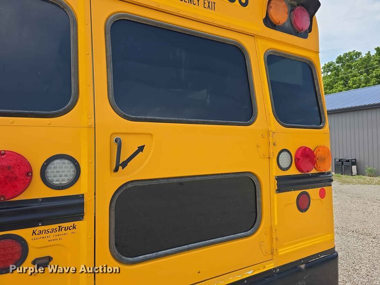 image for item FH6230 2016 Blue Bird school bus